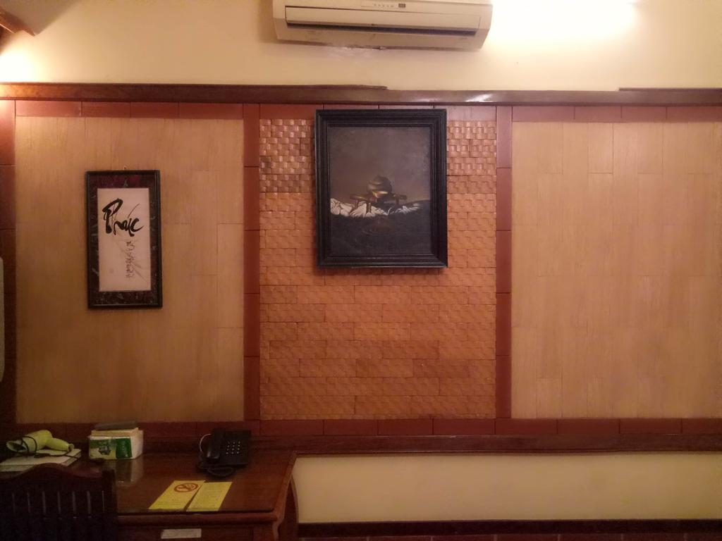 Bee Saigon Hotel Ho-Chi-Minh-Stadt Exterior foto