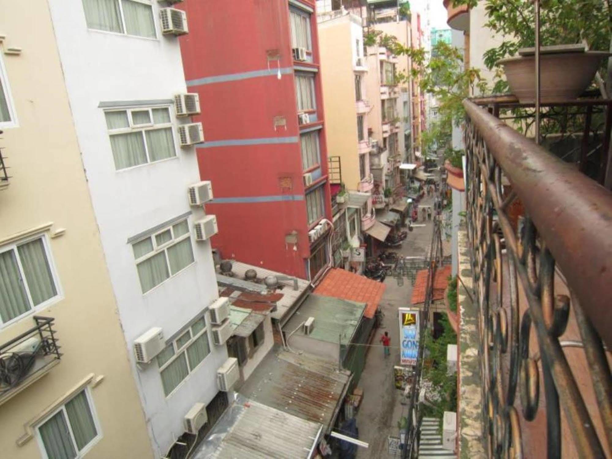 Bee Saigon Hotel Ho-Chi-Minh-Stadt Exterior foto