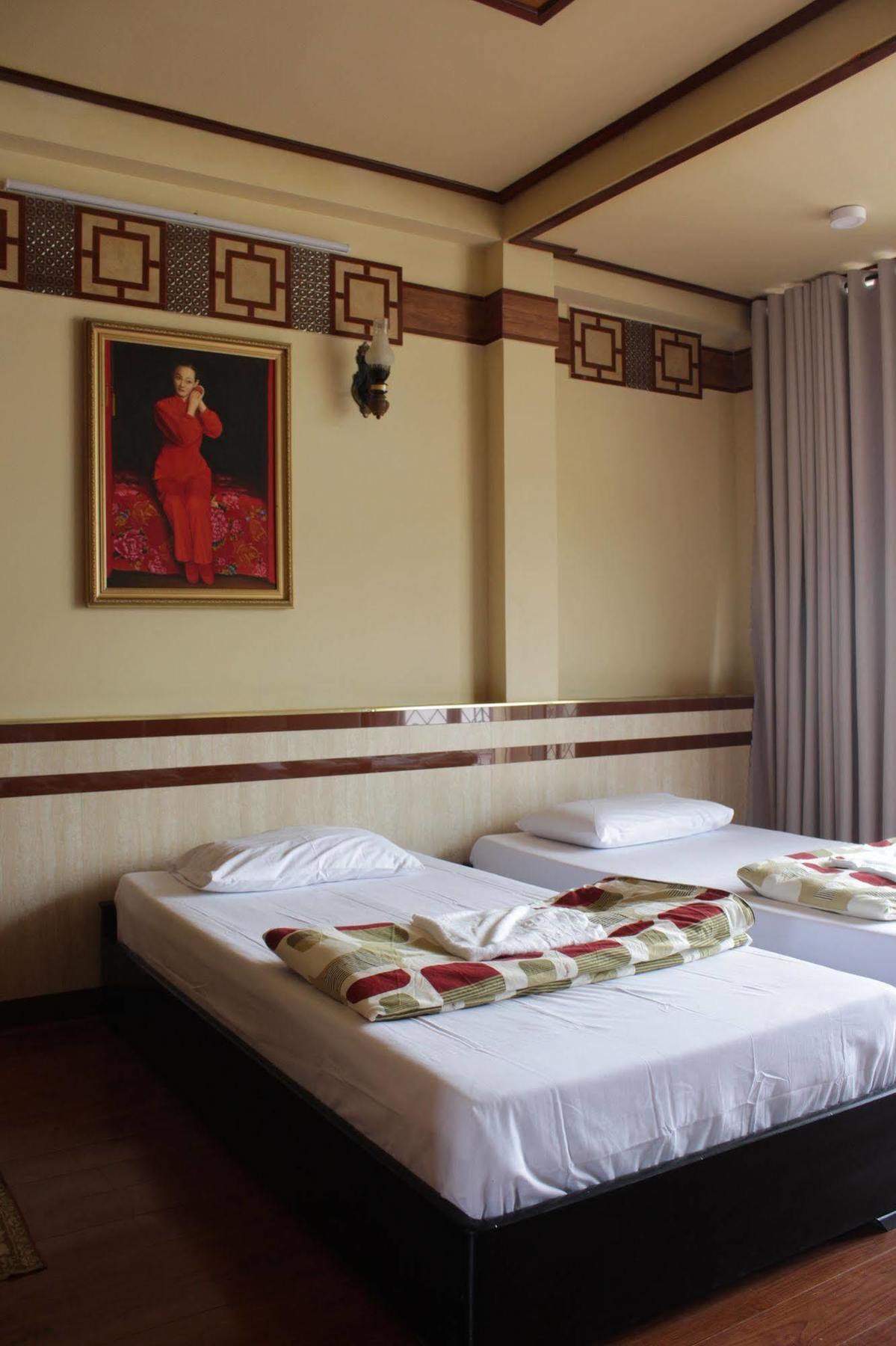 Bee Saigon Hotel Ho-Chi-Minh-Stadt Exterior foto